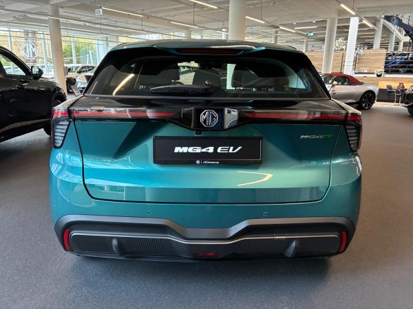 MG MG4 64kWh Premium