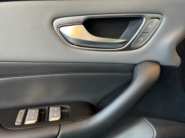 MG MG4 64kWh Premium