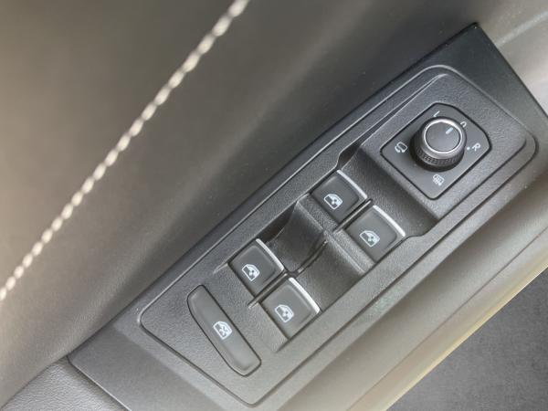 Volkswagen T-Roc R-Line 1.5 TSI DSG,ACC,Navi,LED,Kamera,AHK