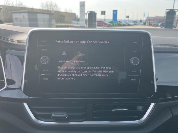 Volkswagen T-Roc R-Line 1.5 TSI DSG,ACC,Navi,LED,Kamera,AHK