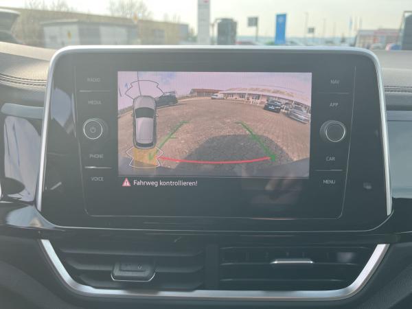 Volkswagen T-Roc R-Line 1.5 TSI DSG,ACC,Navi,LED,Kamera,AHK