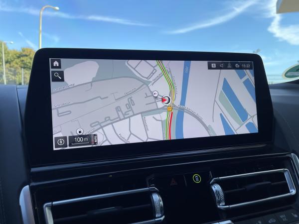 BMW M8 Competition Coupé xDrive 360° B&W Carbon ext.