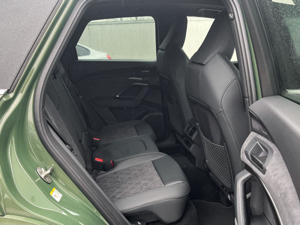 Audi Q5 TDI quattro S tronic S line Pano AHK Audi Q5 TDI quattro S tronic S line Pano AHK