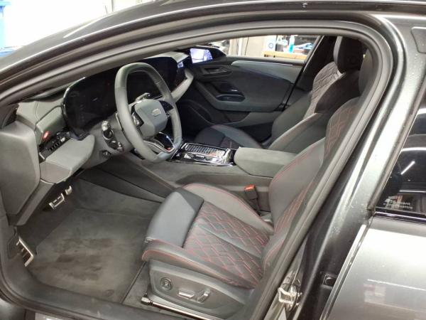 Audi S6 e-tron Avant edition one grey