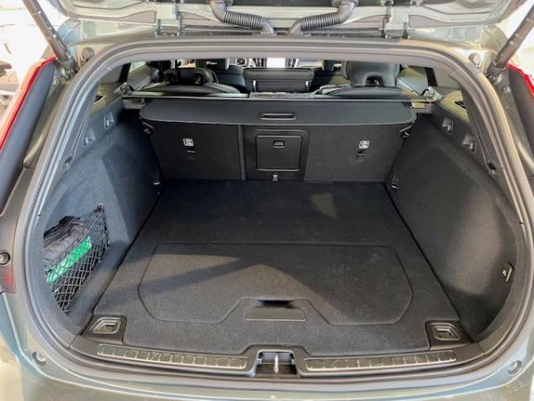 Volvo V60 T6 AWD Plus Dark