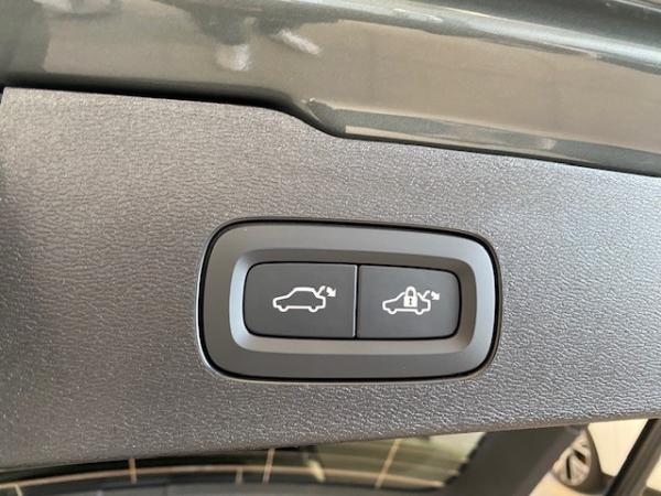 Volvo V60 T6 AWD Plus Dark