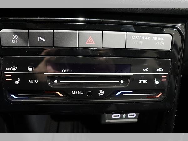 Volkswagen T-Cross ENERGY 1.0l TSI DSG Kamera Ganzjahresreifen Anschlussgarantie Volkswagen T-Cross ENERGY 1.0l TSI DSG Kamera Ganzjahresreifen Anschlussgarantie