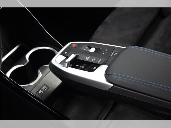 BMW X2 sDrive 20i M Sport, AHK, ACC, Kamera, Harm/Kard, Memory, Keyless uvm.