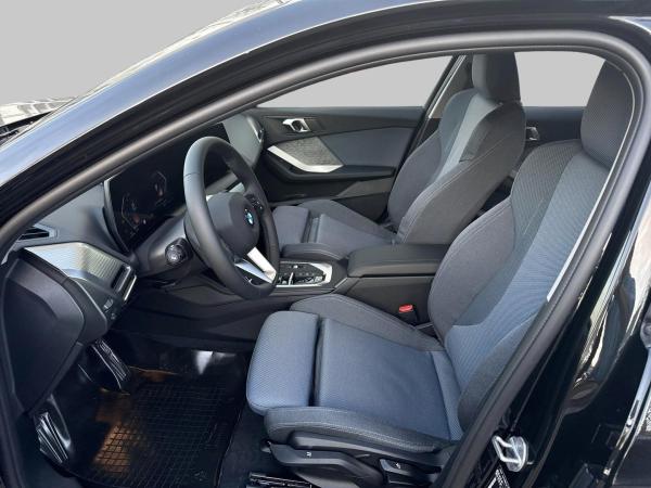 BMW 120 i M-Sport Design opt. Versicherung / Navi / LED / Klimaautomatik