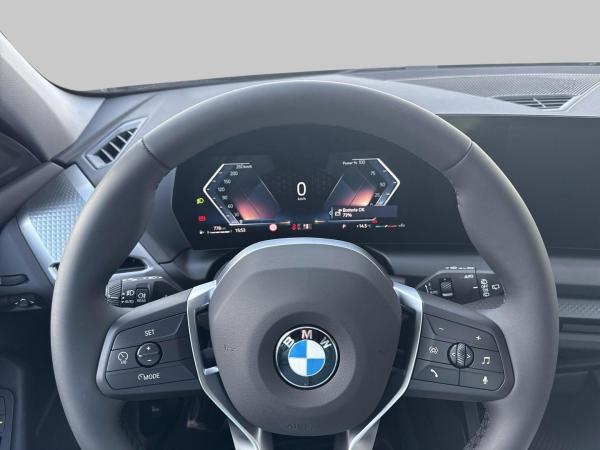 BMW 120 i M-Sport Design opt. Versicherung / Navi / LED / Klimaautomatik