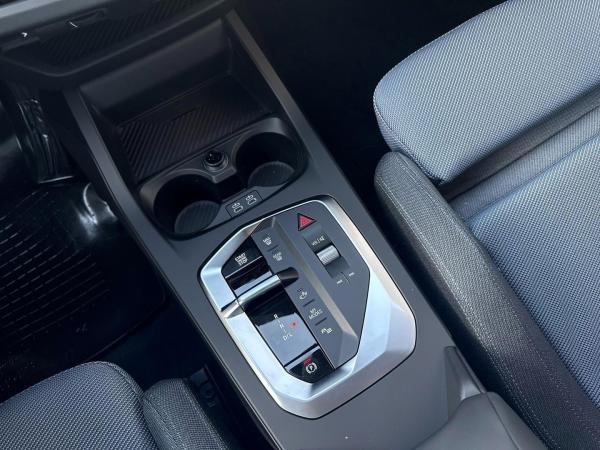 BMW 120 i M-Sport Design opt. Versicherung / Navi / LED / Klimaautomatik