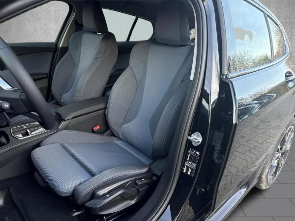 BMW 120 i M-Sport Design opt. Versicherung / Navi / LED / Klimaautomatik