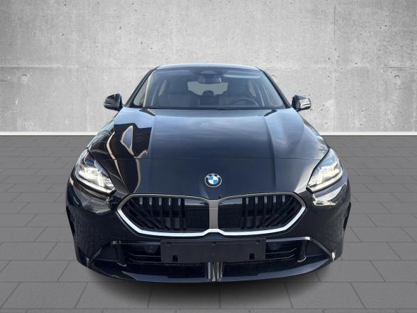 BMW 120 i M-Sport Design opt. Versicherung / Navi / LED / Klimaautomatik