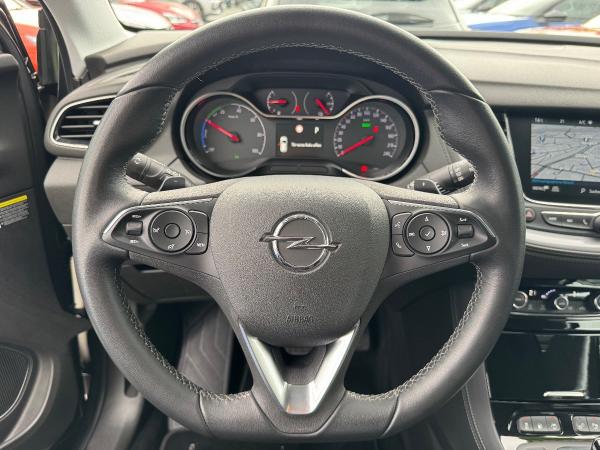 Opel Grandland X 1.6 Hybrid LED+Navi+SHZ+360