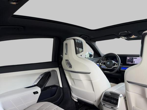 BMW i7 xDrive60 inkl. Winterräder  Sky Lou. Connoisseur HUD Iconic Glow