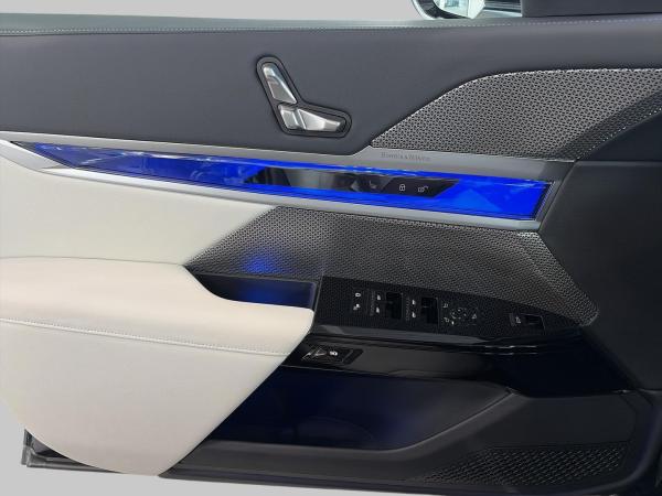 BMW i7 xDrive60 inkl. Winterräder  Sky Lou. Connoisseur HUD Iconic Glow