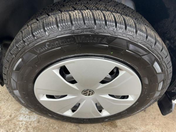 Volkswagen Transporter Kasten 2,0 l TDI*NAVI*STHZ*CAM*ACC*