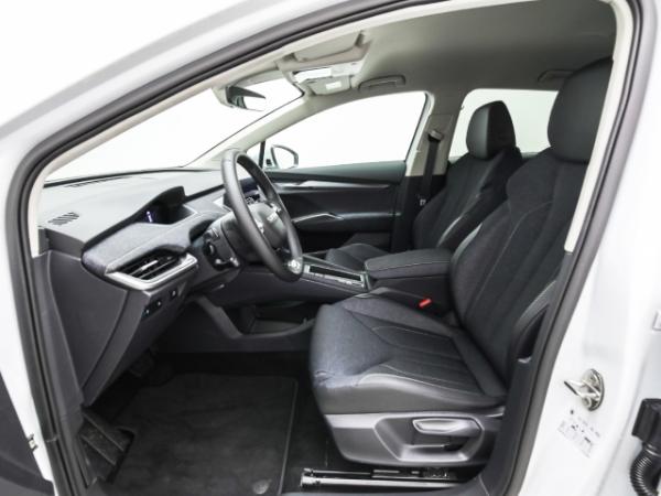 Skoda Elroq 60 Loft AHK Navi Kamera Travel Assist Kessy