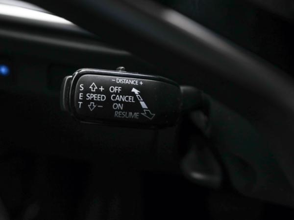 Skoda Elroq 60 Loft AHK Navi Kamera Travel Assist Kessy