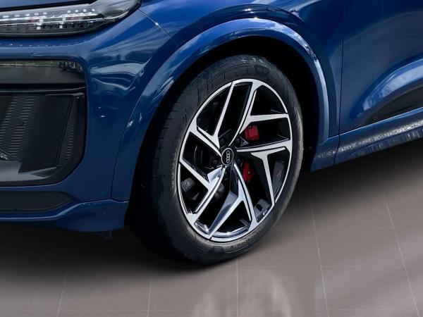 Audi SQ6 e-tron S-LINE EDITION ONE BLUE NP:113tEUR PANO.LEDER.B&O.