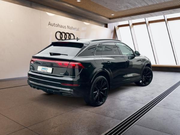Audi Q8 S-LINE BUSINESS LASERLICHT AHK ALLRADLENKUNG HUD B&O SITZMEMORY 21''
