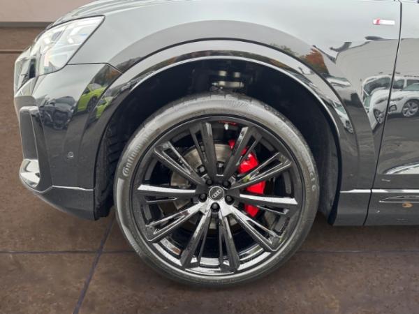 Audi Q8 S-LINE BUSINESS LASERLICHT AHK ALLRADLENKUNG HUD B&O SITZMEMORY 21''