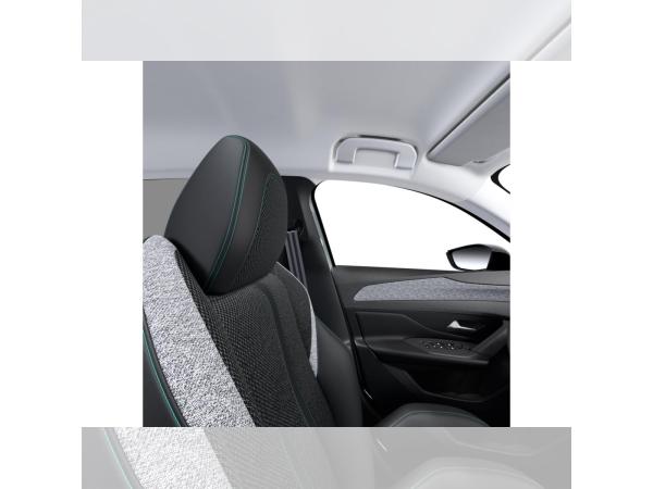 Peugeot 408 Allure HYBRID 145 DSC6