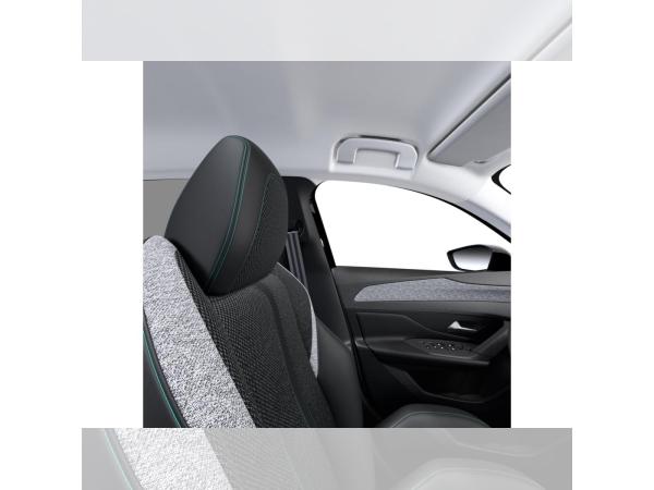 Peugeot 408 Allure Business HYBRID 145 DSC6