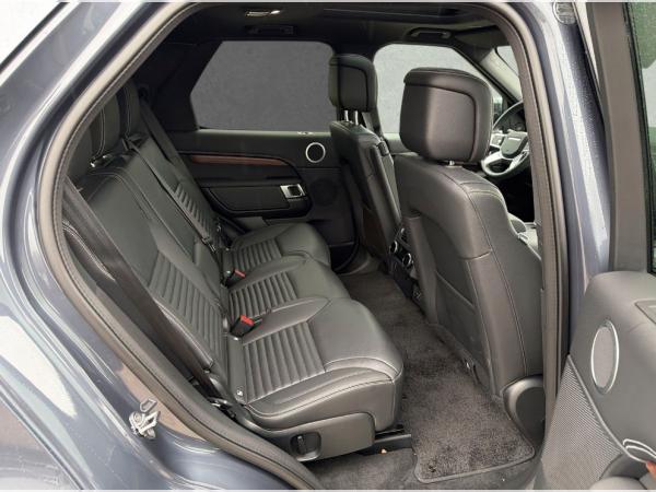 Land Rover Discovery D350 Dynamic SE