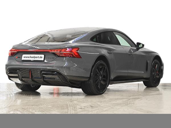 Audi e-tron GT RS quattro