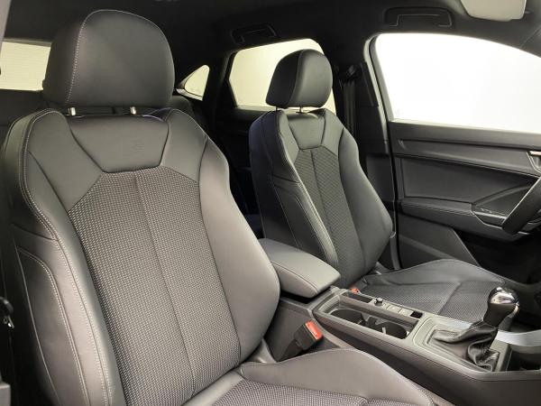 Audi Q3 Sportback 40 TDI quattro S line - kurzfristig verfügbar !