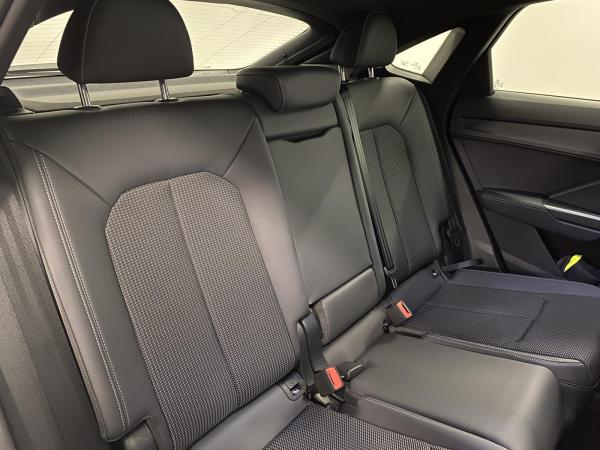 Audi Q3 Sportback 40 TDI quattro S line - kurzfristig verfügbar !