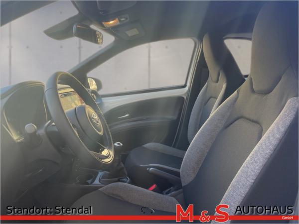 Toyota Aygo X 1.0 Business Edition