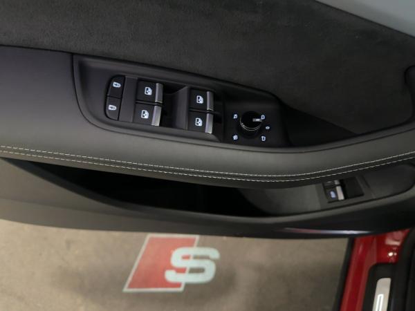 Audi Q8 60 TFSI e quattro S LINE/LM23/MATRIX/B&O/PANO