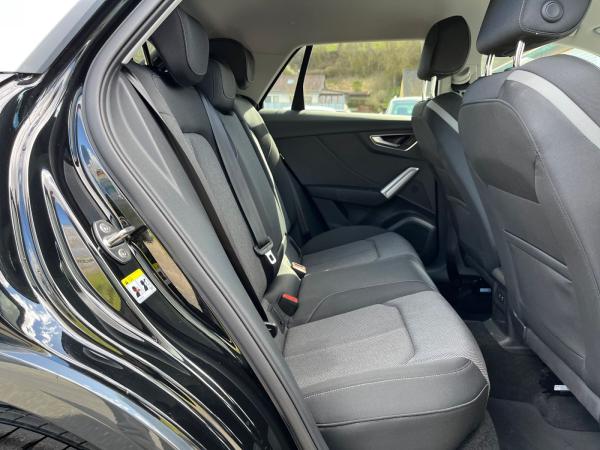 Audi Q2 advanced 35TDI S-tronic / MMI-Navi+, LED, RFK