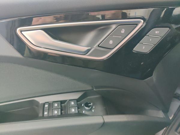 Audi Q4 e-tron 40 Standklima/Sportsitze/WäPu/06.30Garantie