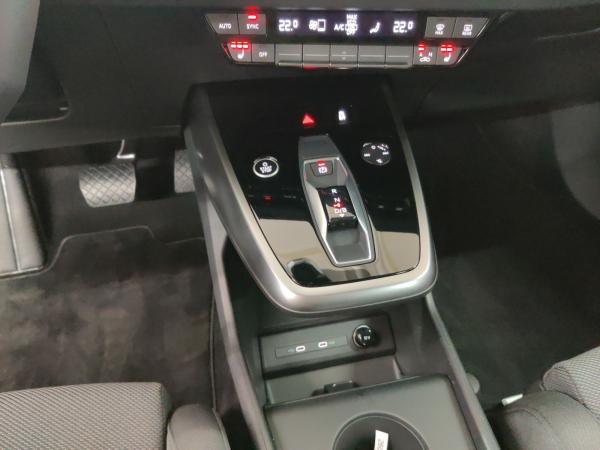 Audi Q4 e-tron 40 Standklima/Sportsitze/WäPu/06.30Garantie