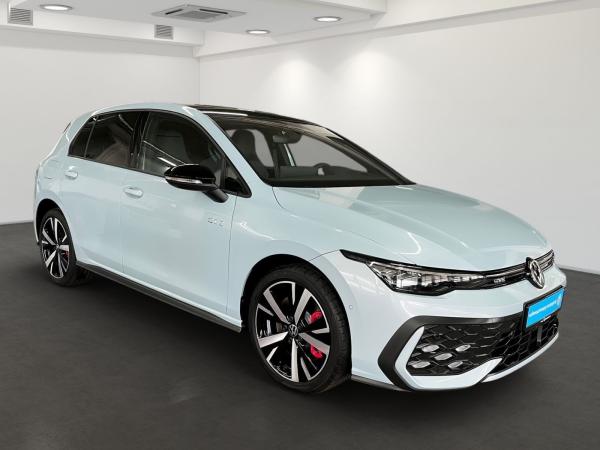 Volkswagen Golf GTE 1,5 l eHybrid PANO AHK Technikpaket Park&ComfortPRO