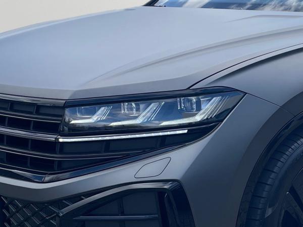 Volkswagen Touareg R-Line 3.0TDI +AHK+WANK+LUFT+STDHZ+