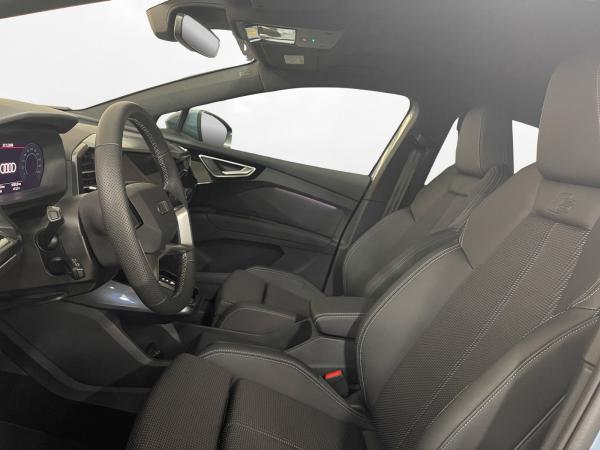 Audi Q4 e-tron Sportback 45 AHK LED LM 21" Navi RFK ACC Wärmepumpe