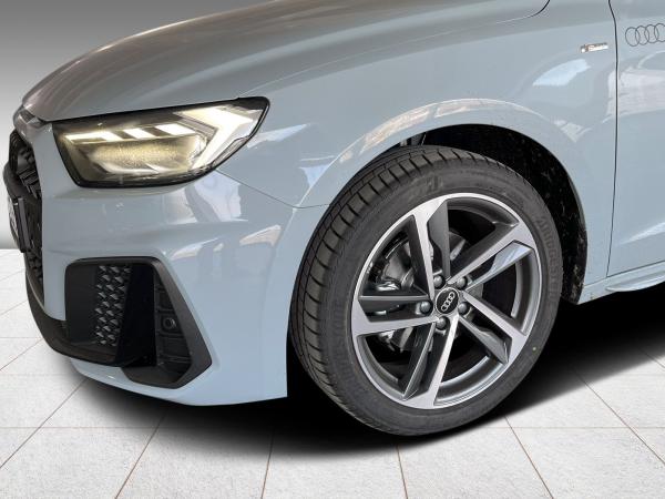 Audi A1 Sportback 30 TFSI S line S tronic ACC CarPlay