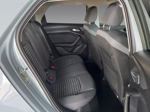 Audi A1 Sportback 30 TFSI S line S tronic Sound LED