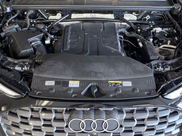 Audi Q5 2.0 TFSI S tronic AHK Navi Matrix ACC Keyless