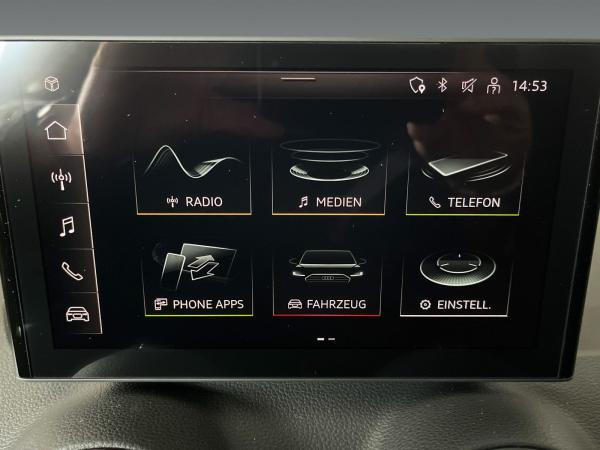 Audi Q2 35 TFSI S tronic LED DAB CarPlay Einparkhilfe