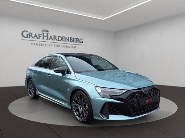 Audi RS3 Limousine 294 kW S tronic *Der Sommer kann kommen