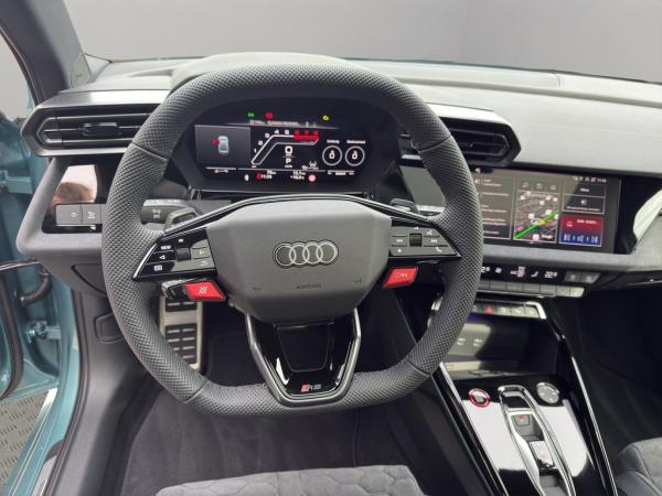 Audi RS3 Limousine 294 kW S tronic *Der Sommer kann kommen