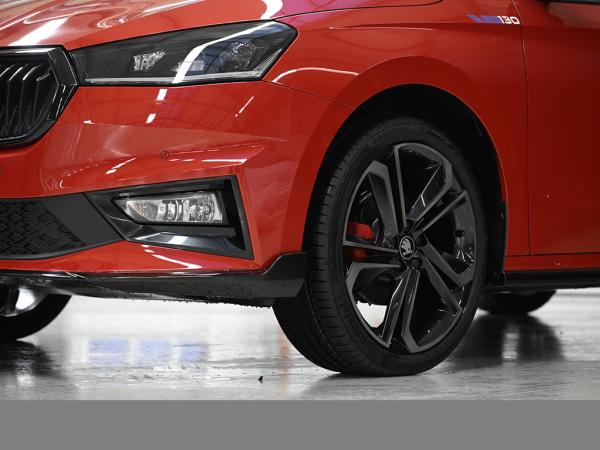 Skoda Fabia 130 177PS CAM KEYLESS NAVI LM18