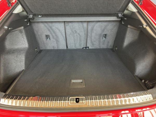 Audi Q3 Sportback 35 TDI S line *LEDER*SH*AHK*OPTIK* LED Navi SoundSys