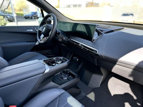 BMW ix xDrive60 | UPE 134.740,- | M Sport Pro B&W Surround DAB LED