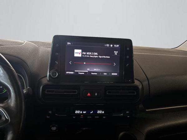 Opel Combo Life Electric inkl. Navi, Kamera, Panoramadach & Sitzheizung